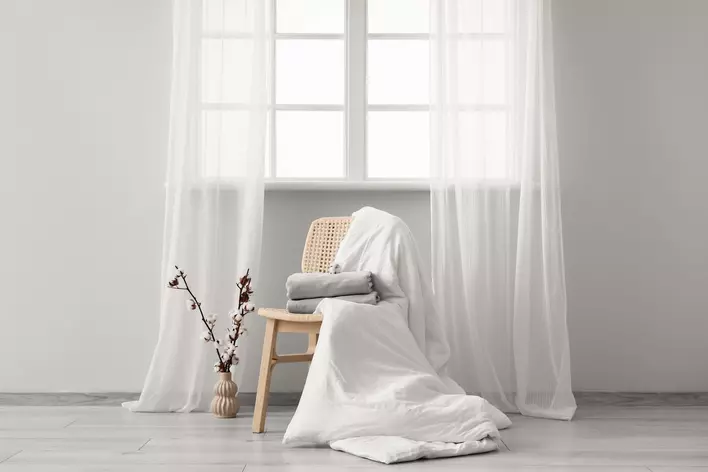 Natural Light and Beautiful Decor