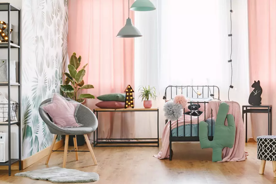 cool bedroom design for teen girl with pink curtains and green decorations