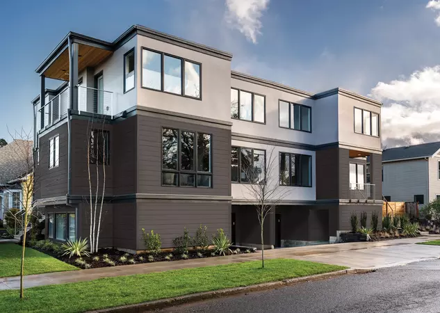 High-end home with ASCEND composite cladding in cast iron