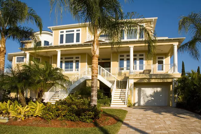 Window World 8500 Aluminum Series White Windows Coastal Home