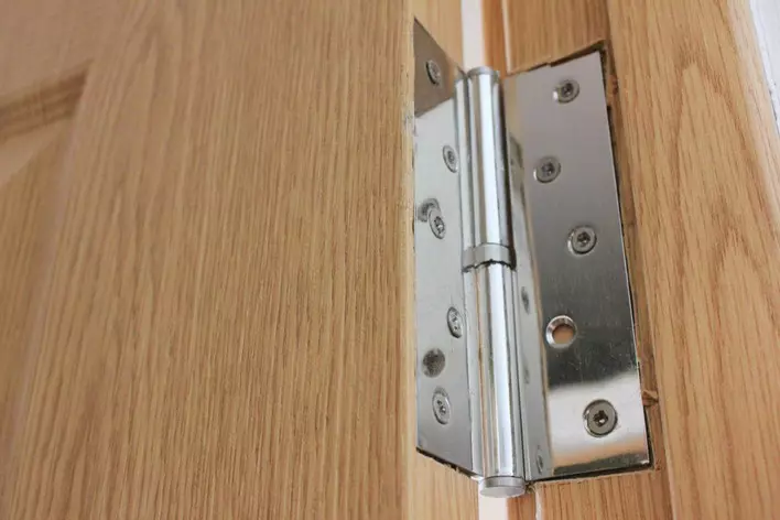 Front door hinges 