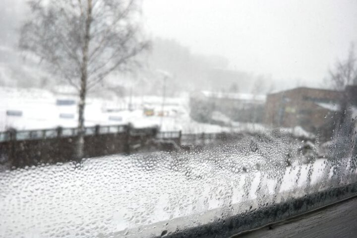 Winter Condensation